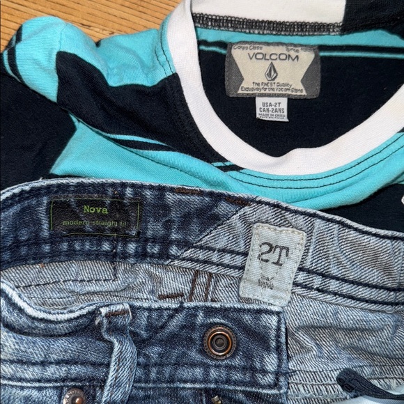 Volcom outfit - Picture 6 of 6